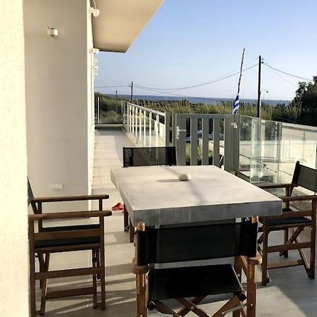 Eleni Apartment Kokkinos Pirgos Bagian luar foto
